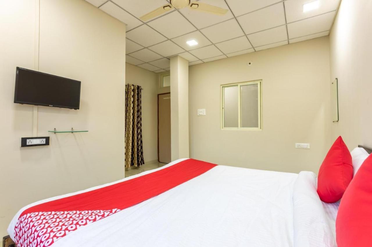 Jagtara Residency Hotel Indore Buitenkant foto